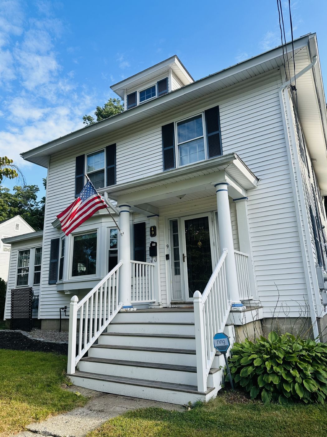 Nashua Home, NH Real Estate Listing