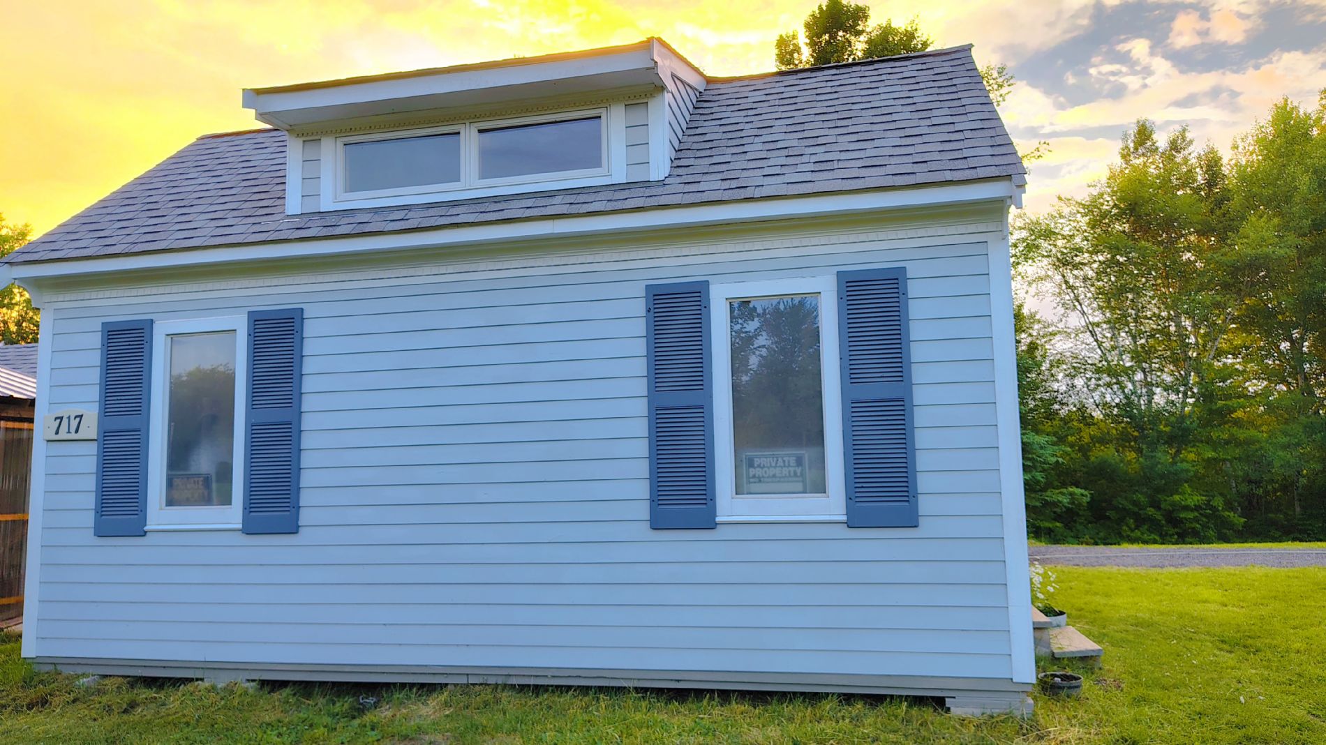 shed 10x20 front