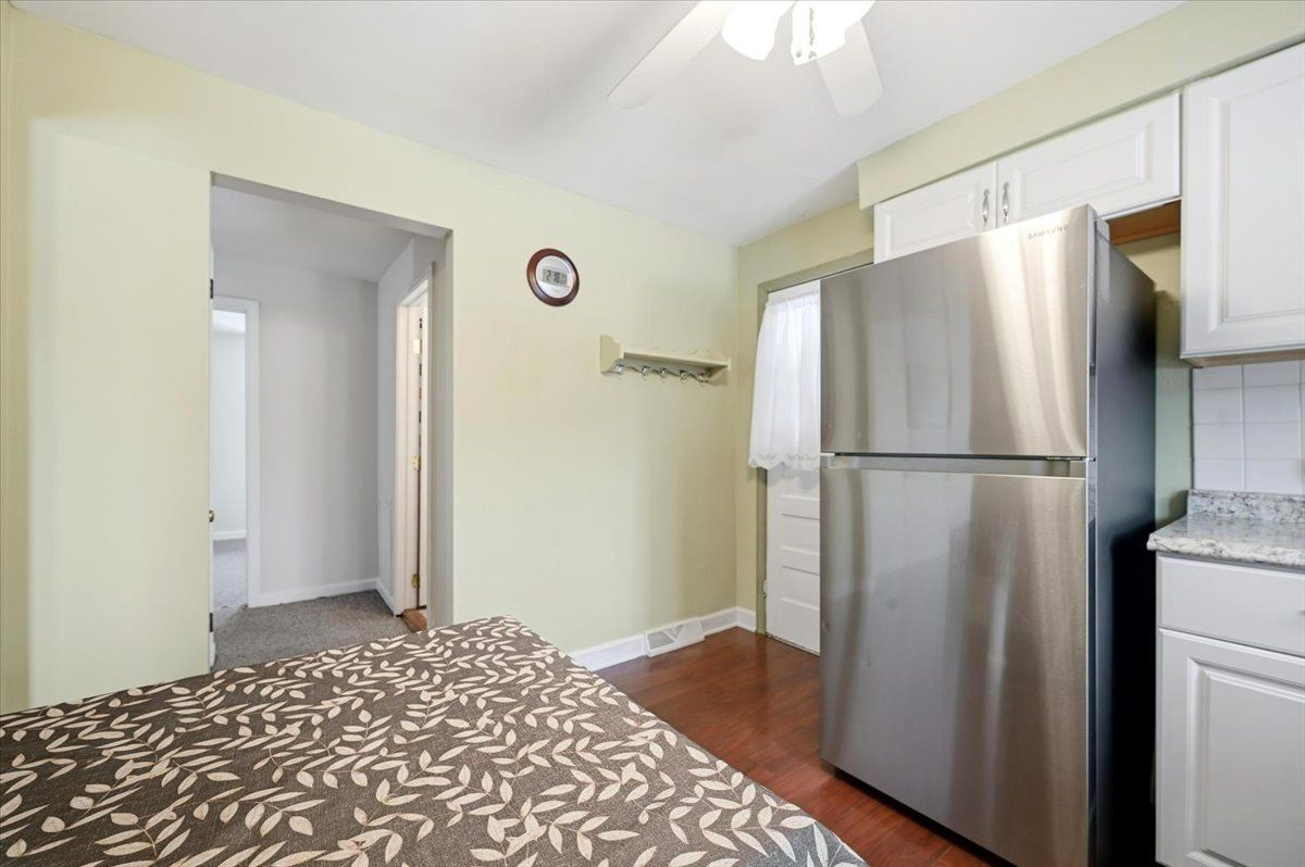 Eat-in Kitchen (rear door to Deck)