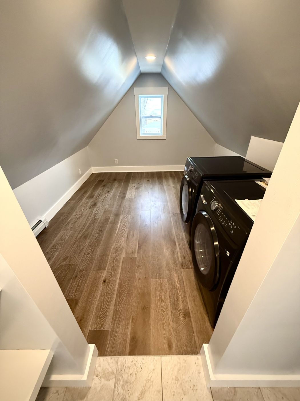 2nd Floor Laundry Room 