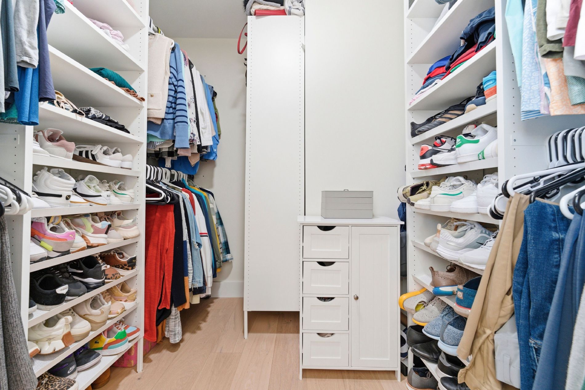 Master Walking Closet
