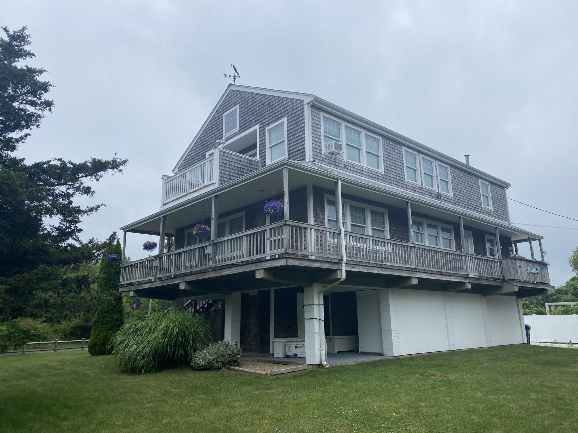 Mattapoisett Home, MA Real Estate Listing