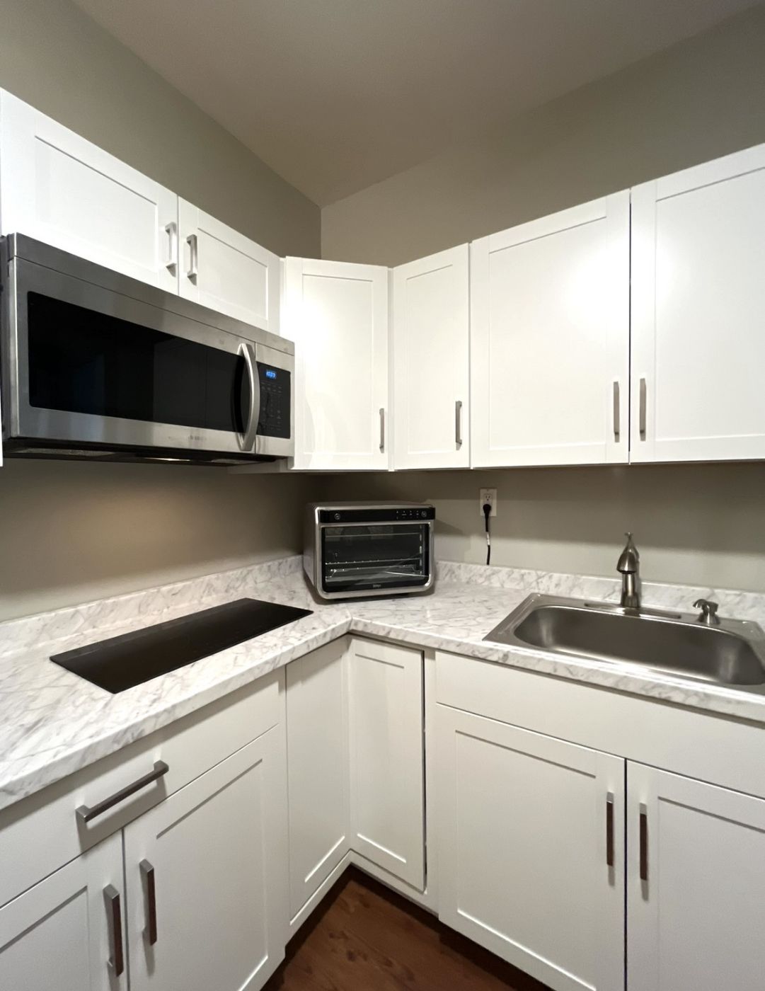 1st floor guest quarters kitchen