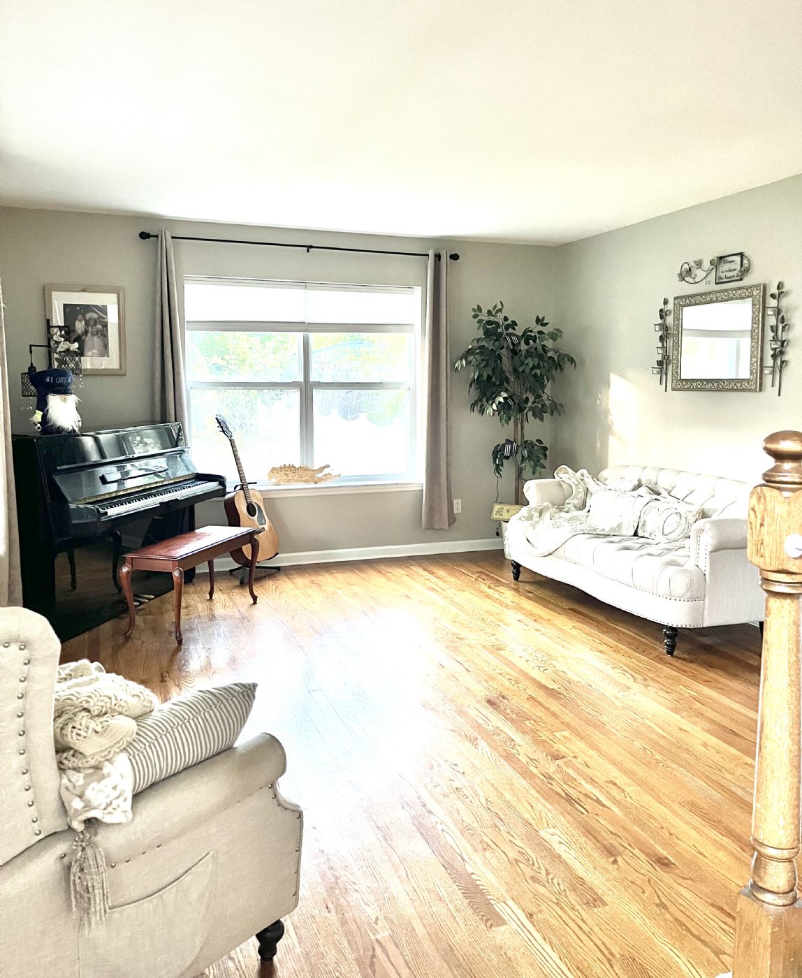Main house Living Room