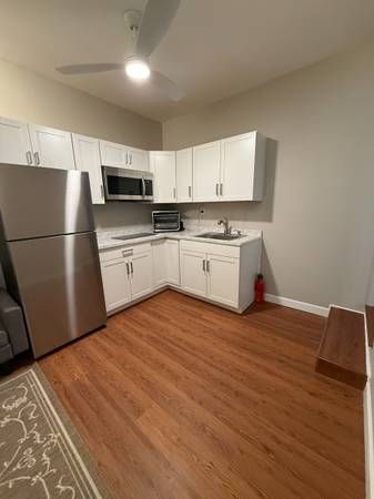 1st floor: Guest quarters living Room kitchenette, entrance to garage 